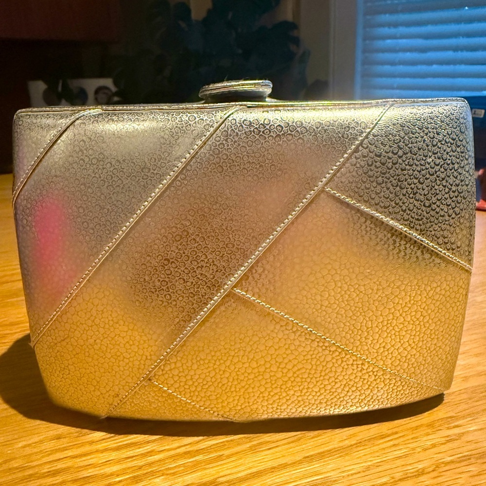 Vintage Silver Clutch Bag bu Barbara Bolan